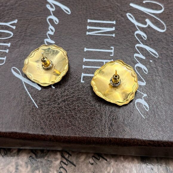 Vintage 1990s Pastel Paint Swirled Gold Tone Enamel Circle Stud Earrings - Picture 7 of 7